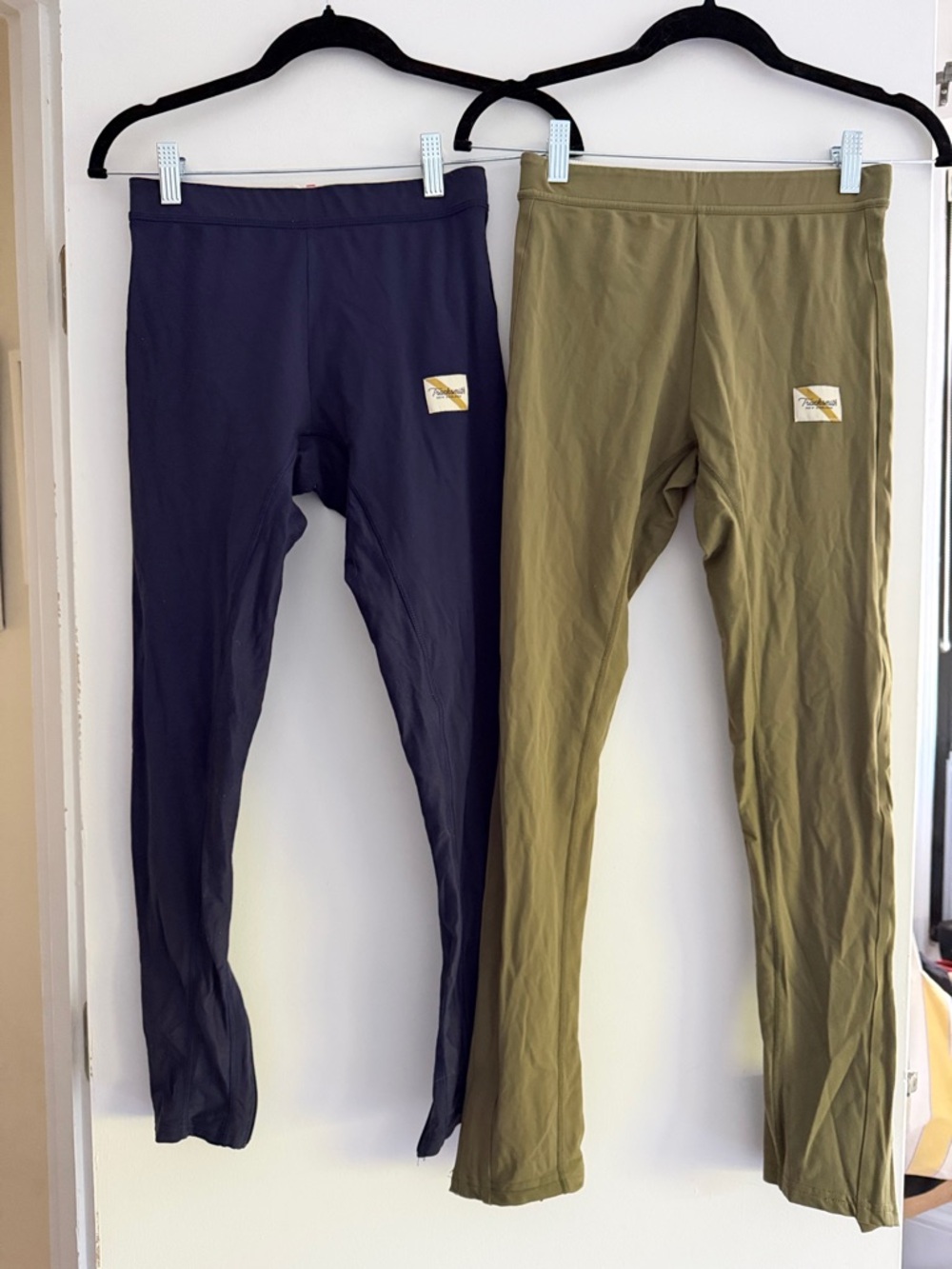 Bundle of Two Men’s Tracksmith Leggings in Size Small - Navy and Green